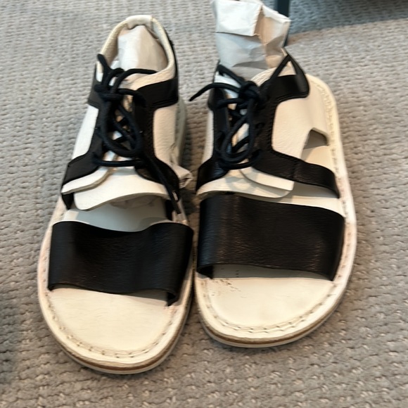 TRIPPEN Sandals. Size 36 (German). Black and White. - Picture 2 of 6